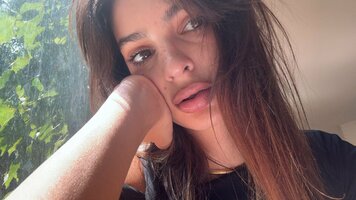 EmRata (4)(1).jpg