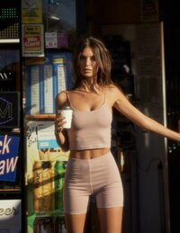 EmRata (16).jpg