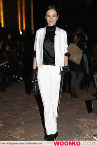 andrea-lehotska-sfilata-massimo-rebecchi-2013-milano-fashion-week-febbraio-2.jpg