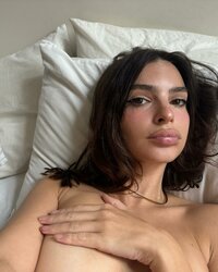 emrata_1729000949_3479434612809172602_1999824.jpg