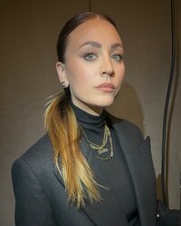 dendoll-20241114-0005.jpg