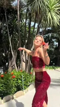vlcsnap-2025-05-18-22h35m48s532.webp