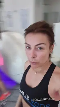 vlcsnap-2025-05-20-19h49m29s218.webp