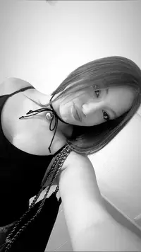Laura (2).webp