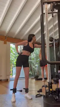 VideoCapture_20250529-125213.webp