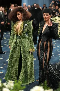 HALLE BERRY14.webp