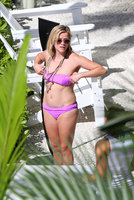 Reese Witherspoon Wearing a Bikini in Hawaii on January 5010.jpg