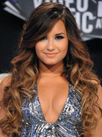 sev-demi-lovato-vmas-de.jpg