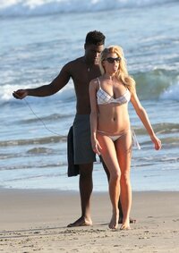 Charlotte McKinney (11).jpg