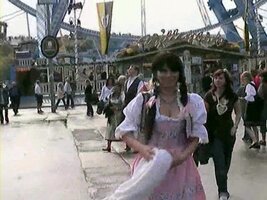 Privatamateure - Aische-Pervers - Auf Dem Oktoberfest.wmv_000004360.jpg