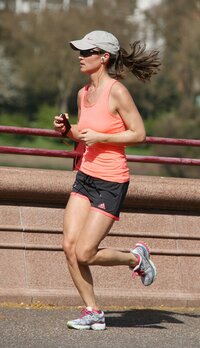 pippa-middleton-jogging-in-london-april-152015-x20-9.jpg