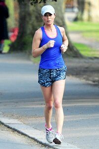 pippa-middleton-jogging-in-london-april-122015-x23-14.jpg