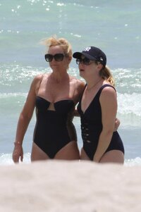 Melissa_Joan_Hart_08.jpg