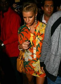 Jessica Simpson Candid Thong Panty Upskirt Pictures  10.jpg