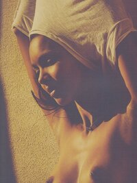 Lais-Ribeiro-Undress-In-Her-Apartment-Guy-Aroch-For-Morena-Magazine-13-675x900.jpg