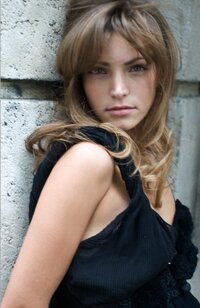 Aurora Ruffino 03.jpg