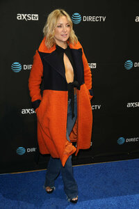 Kate-Hudson--DirecTV-Super-Saturday-Night--09.jpg