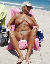 granny_sex_beach_12_tumblr_o8f0e9SeOc1vpk09to1_540.jpg