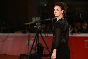 Ambra+Angiolini+7+Minuti+Red+Carpet+11th+Rome+fXLV8RcqThRx.jpg