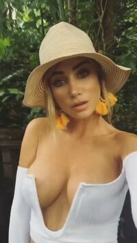 CelebsFlash.com_SJU_Nude_Priv_IG_082017__113_.jpg