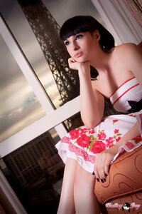 unbelievably-hot-tgirl-posing-her-perfect-fit-body3.jpg