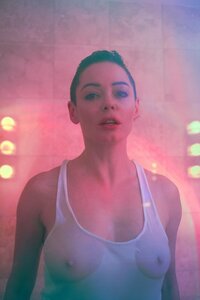 1000full-rose-mcgowan.jpg