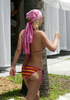 tara reid in bikini 10.jpg