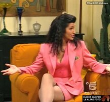 ElenaGuarnieri-cosce.jpg