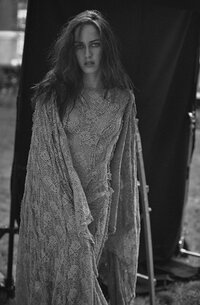 Naturalistic_Woman_10.jpg