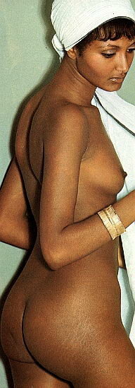 ines pellegrini in vintage 05.jpg