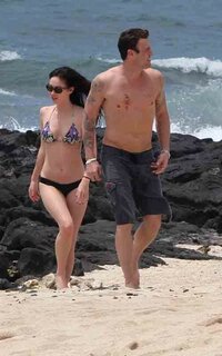 megan fox in bikini 05.jpg