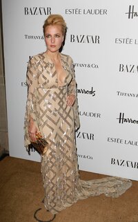 gillian anderson al gala 03.jpg