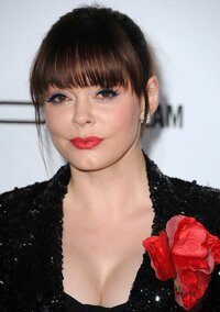 rose mcgowan al gala 10.jpg