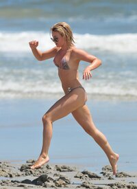 julianne hough in bikini  04.jpg