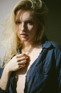 Isabella-Farrell-by-Cameron-Davis-02.jpg