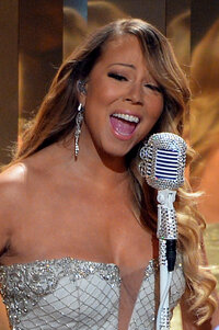 mariah carey in gig 05.jpg