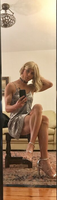 bdsmlr-9928519-R6pFqtuHvX.jpg