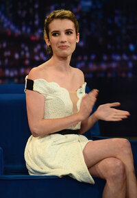 emma roberts al tonight show 08.jpg