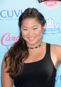 jenna ushkowitz al teen choice awards 03.jpg