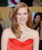 jessica chastain in rosso 07.jpg