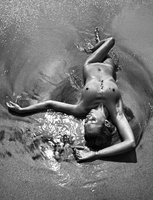 Kate-Moss-by-Mario-Sorrenti-6.jpg