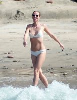 gwyneth paltrow in bikini 06.jpg