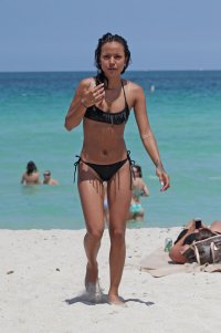 karrueche tran in bikini nero 33.jpg