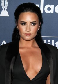 demi lovato al gala 10.jpg