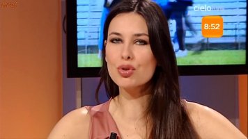 77259_PaolaSaluzzi_BuongiornoCielo120203_20_122_596lo.jpg