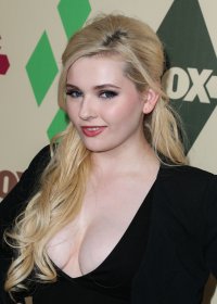 abigail breslin al fox 02.jpg