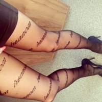 giovanna_feet_and_legs_2020.10.2_m0lq11.jpg