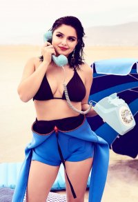 ariel winter in shoot 04.jpg