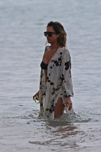 jessica alba in bikini 60.jpg