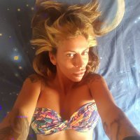 angela viviani in top.jpg